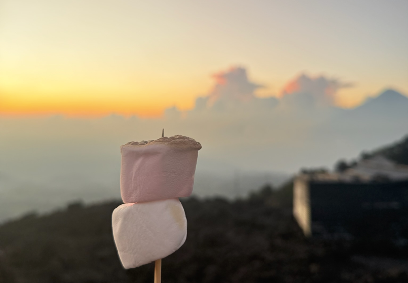 Pacaya Sunset Hike w/ Pizza & Marshmallows